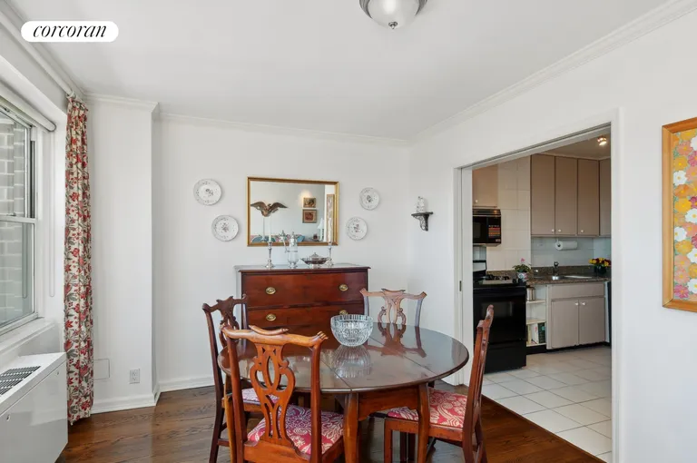 New York City Real Estate | View 340 East 64th Street, 16K | Dining Alcove | View 5