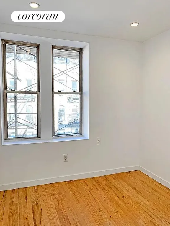 New York City Real Estate | View 240 West 15th Street, 25 | Bedroom | View 8