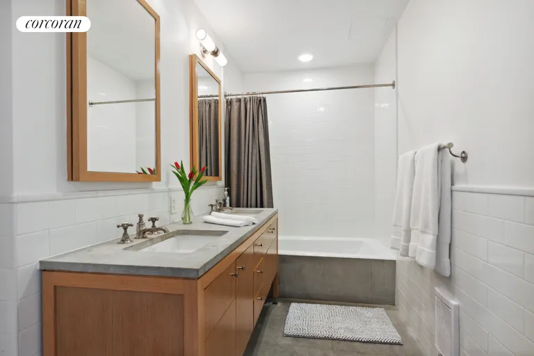 New York City Real Estate | View 245 West 99th Street, 7A | Full Bathroom | View 12