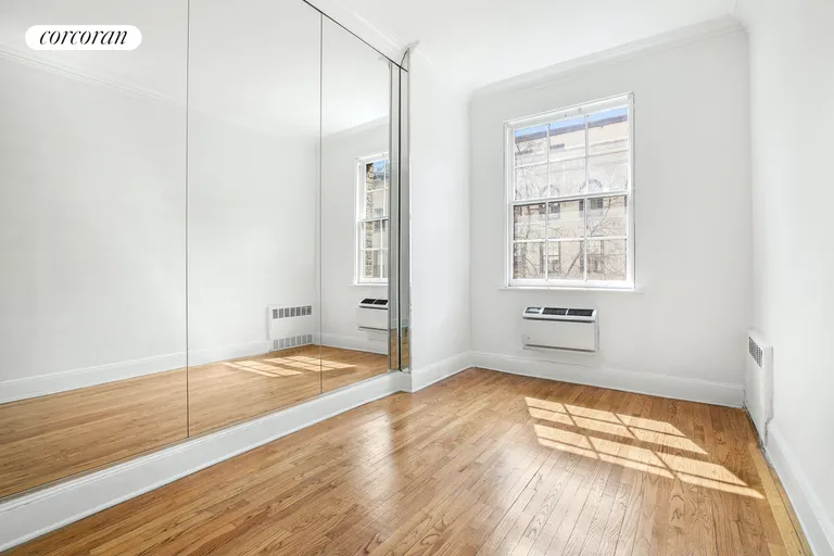 New York City Real Estate | View 25 East 69th Street, 4A | room 3 | View 4
