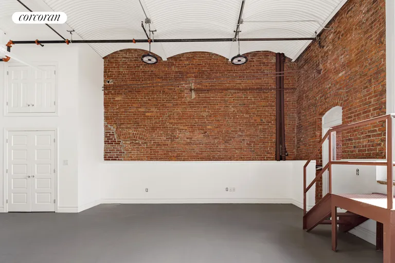 New York City Real Estate | View 1198 Metropolitan Avenue | room 3 | View 4