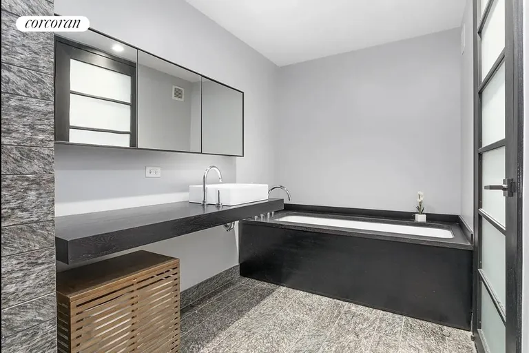 New York City Real Estate | View 20 Pine Street, 1501 | room 2 | View 3