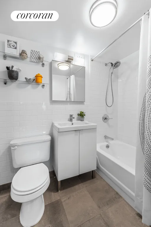 New York City Real Estate | View 170 Norfolk Street, 7 | Full Bathroom | View 6