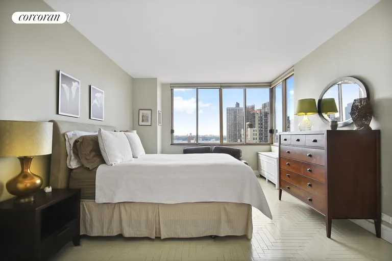 New York City Real Estate | View 350 West 50th Street, 17F | room 2 | View 3