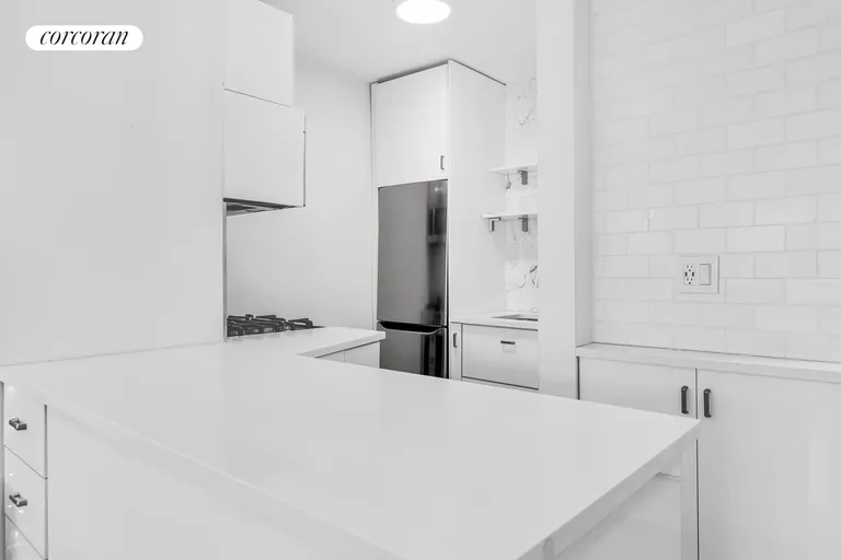 New York City Real Estate | View 430 West 34th Street, 11G | Kitchen | View 4