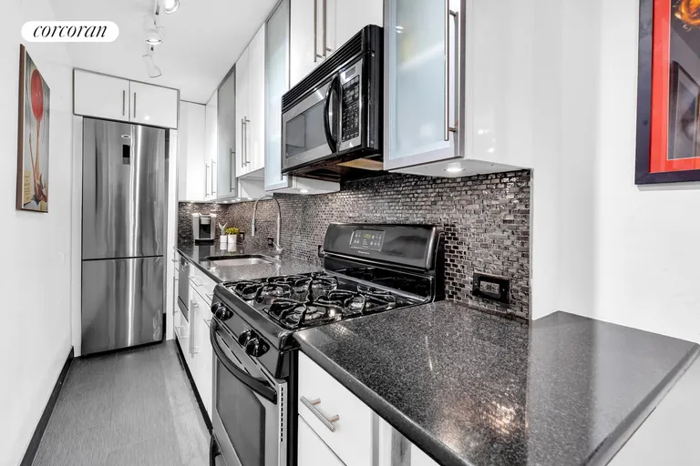 New York City Real Estate | View 139 East 33rd Street, 8A | room 2 | View 3