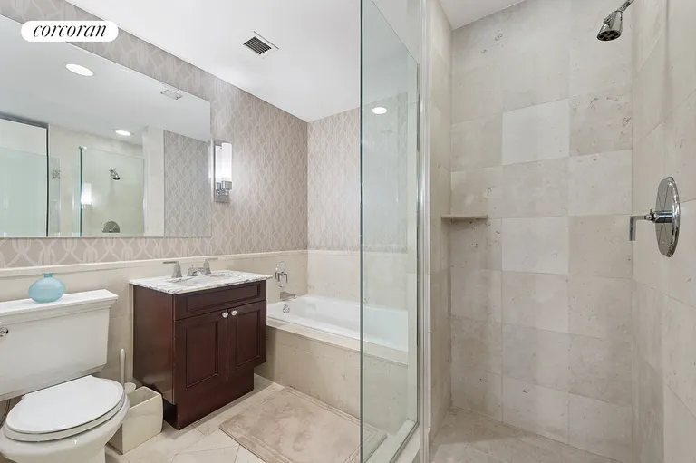New York City Real Estate | View 401 East 60th Street, 11B | Full Bathroom | View 5
