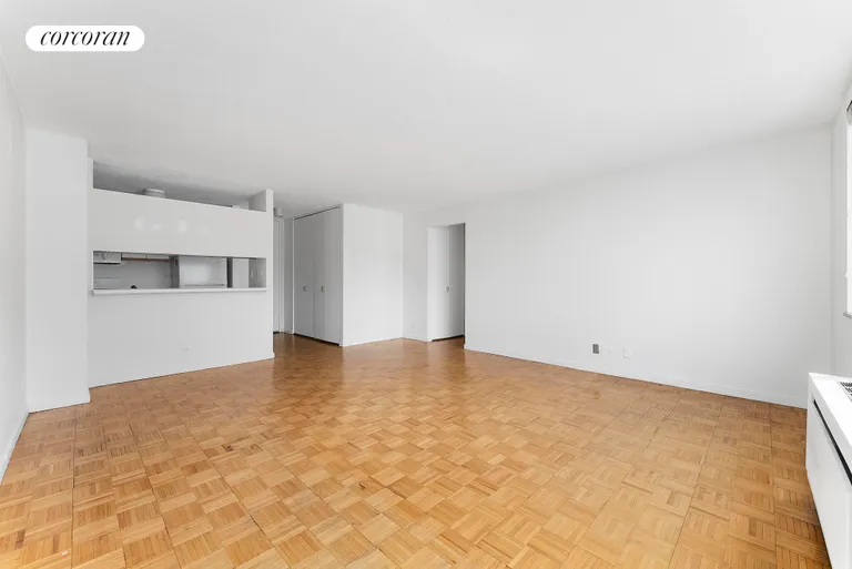 New York City Real Estate | View 45 West 67th Street, 20C | Living Room | View 6