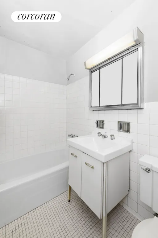 New York City Real Estate | View 315 West 70th Street, 3F | room 7 | View 8