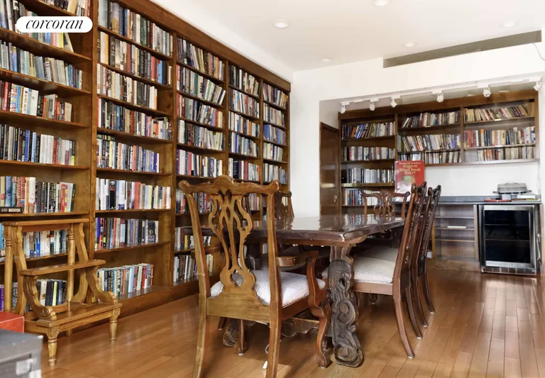 New York City Real Estate | View 250 West 94th Street, 6G | Library | View 16