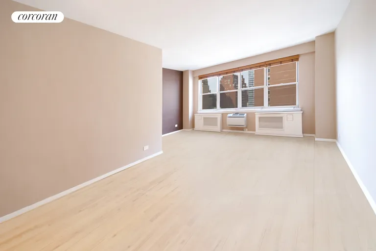 New York City Real Estate | View 300 East 71st Street, 12P | room 2 | View 3