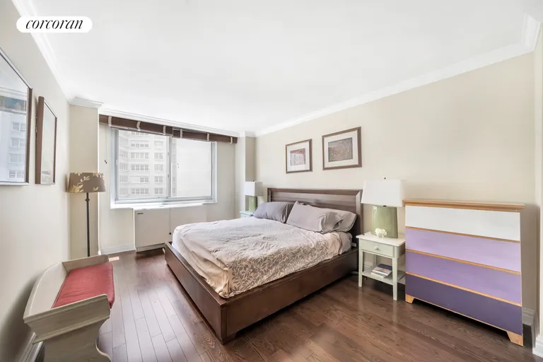 New York City Real Estate | View 2025 Broadway, 4K | room 4 | View 5
