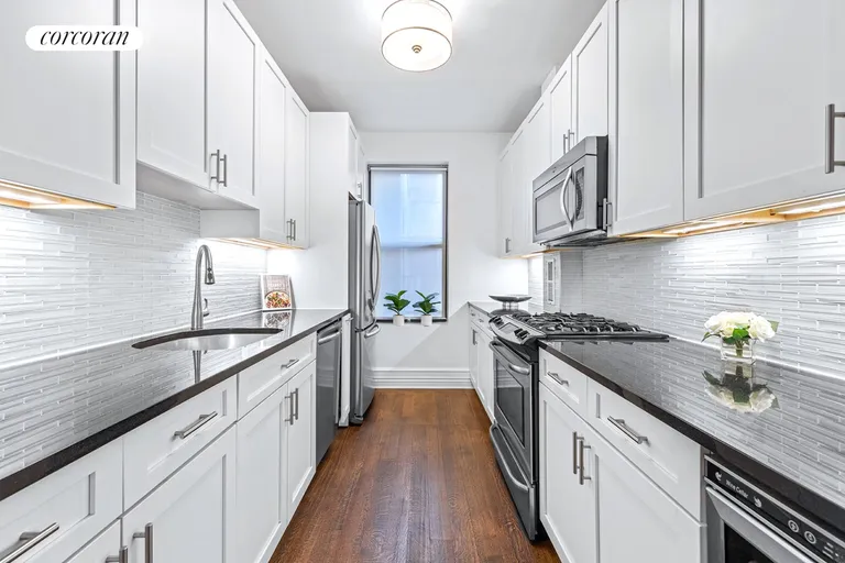 New York City Real Estate | View 255 Eastern Parkway, B14 | 2 Beds, 1 Bath | View 1