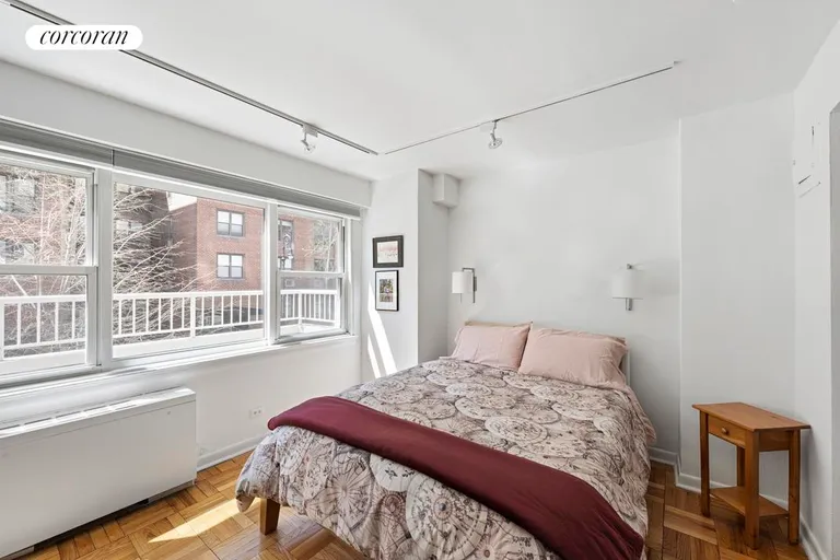 New York City Real Estate | View 101 West 12th Street, 2U | room 2 | View 3