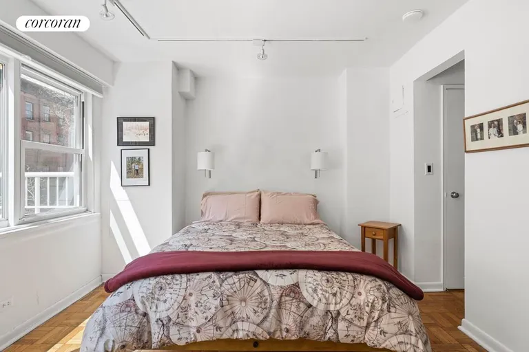 New York City Real Estate | View 101 West 12th Street, 2U | room 3 | View 4