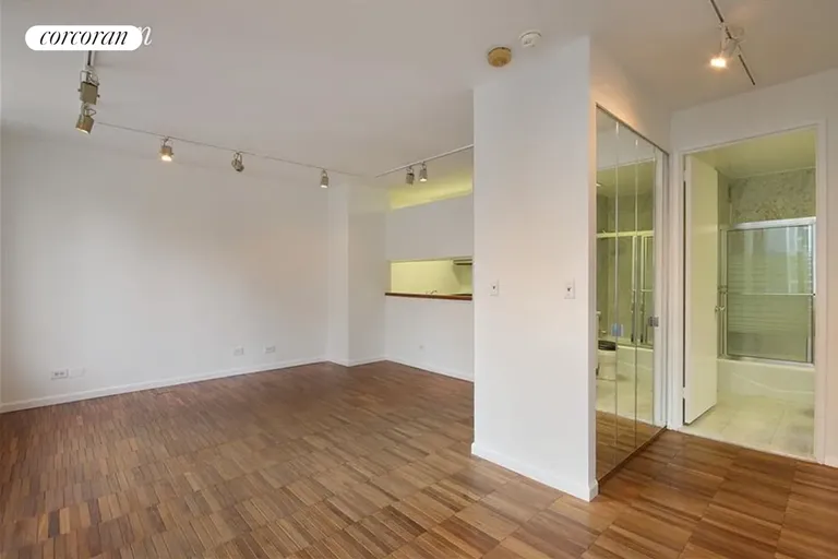 New York City Real Estate | View 300 East 85th Street, 1205 | room 1 | View 2