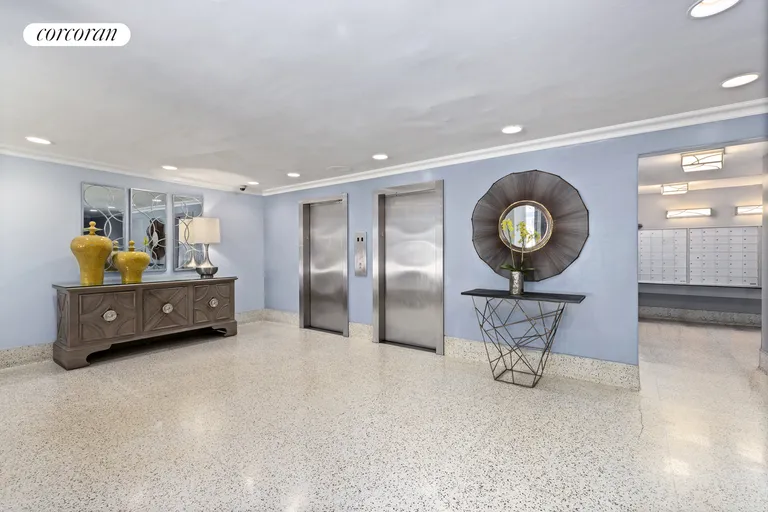 New York City Real Estate | View 220 East 57th Street, 17D | room 1 | View 2
