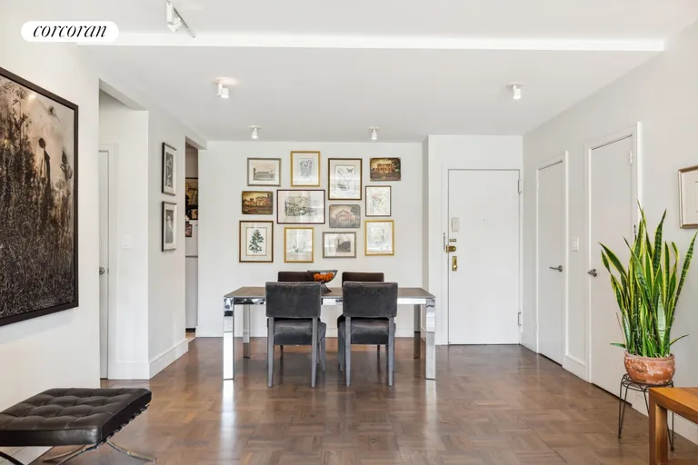 New York City Real Estate | View 300 East 74th Street, 6B | room 1 | View 2