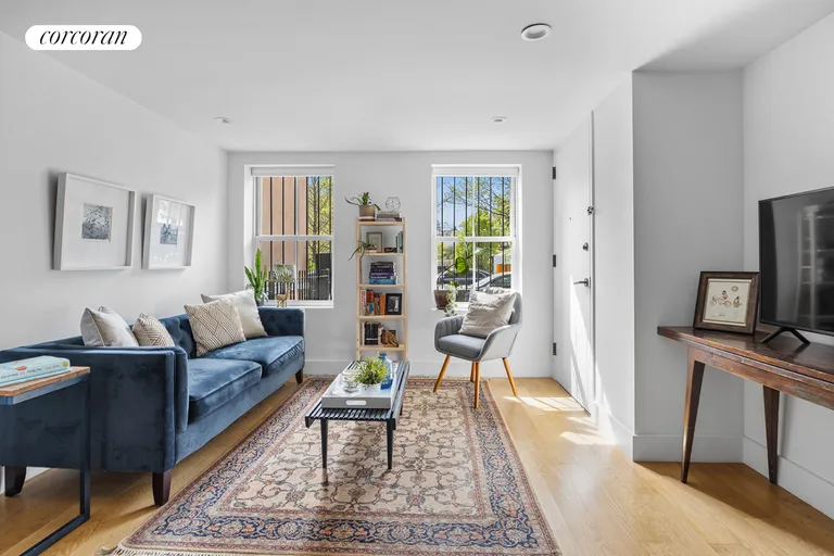 New York City Real Estate | View 23 North Elliott Place, 1 | room 6 | View 7