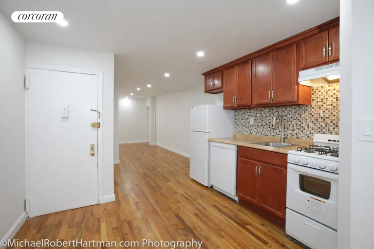 New York City Real Estate | View 206 Avenue B, 8 | room 1 | View 2