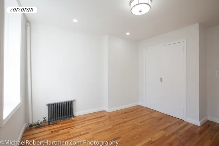 New York City Real Estate | View 206 Avenue B, 8 | room 4 | View 5