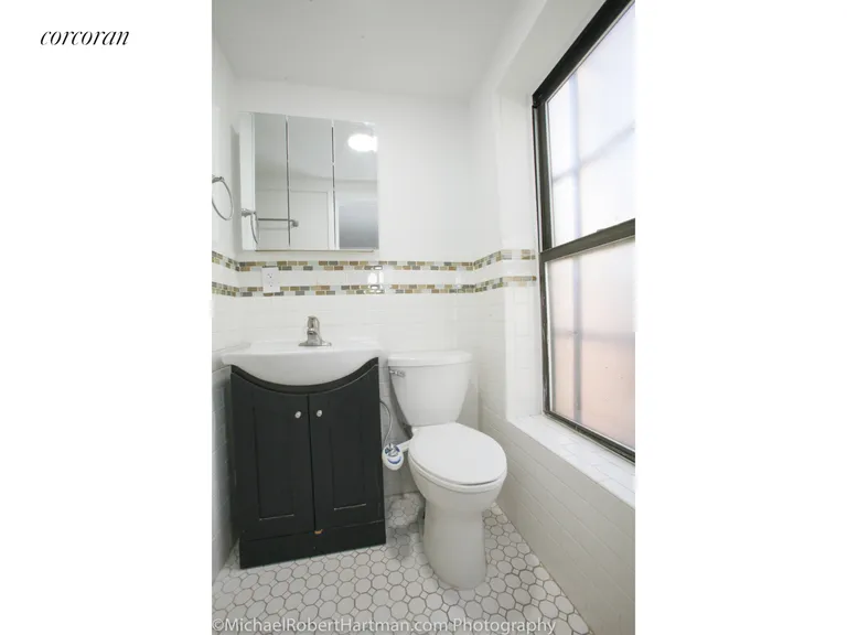 New York City Real Estate | View 206 Avenue B, 8 | room 5 | View 6