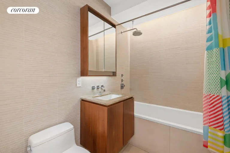 New York City Real Estate | View 555 West 59th Street, 5C | Full Bathroom | View 5