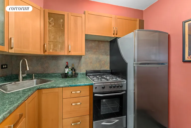 New York City Real Estate | View 220 East 57th Street, 11E | Kitchen | View 3