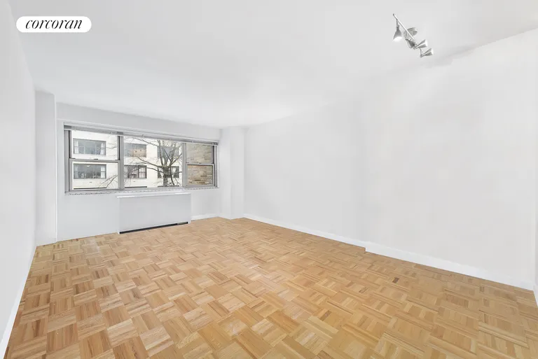 New York City Real Estate | View 330 East 49th Street, 4D | room 1 | View 2