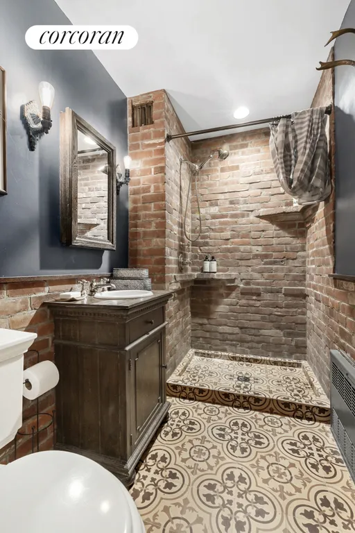 New York City Real Estate | View 520 Laguardia Place, 1N | Full Bathroom | View 8