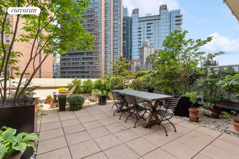 New York City Real Estate | View 27-28 Thomson Avenue, 609 | room 1 | View 2