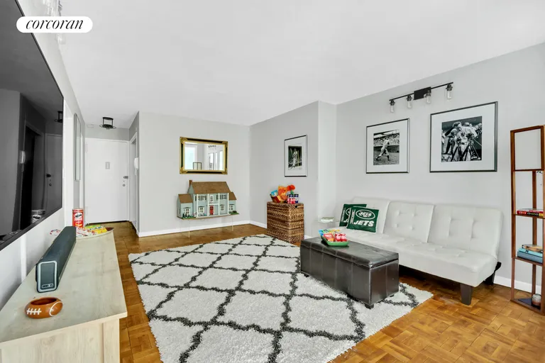 New York City Real Estate | View 411 East 53rd Street, 4HJ | room 7 | View 8