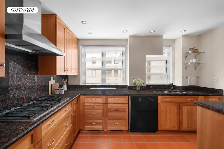 New York City Real Estate | View 180 East End Avenue, 4E | Dream Kitchen | View 9