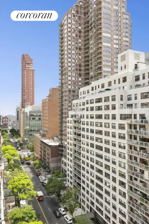 New York City Real Estate | View 399 East 72nd Street, 16D | room 7 | View 8