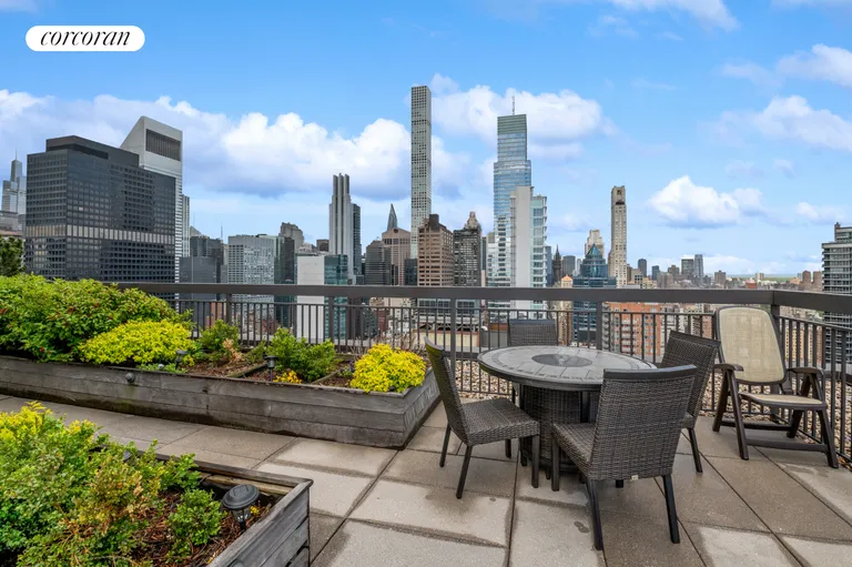 New York City Real Estate | View 300 East 59th Street, 1706 | room 7 | View 8