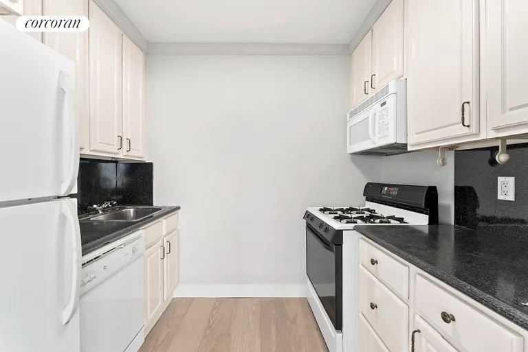 New York City Real Estate | View 205 West End Avenue, 29T | Kitchen | View 7