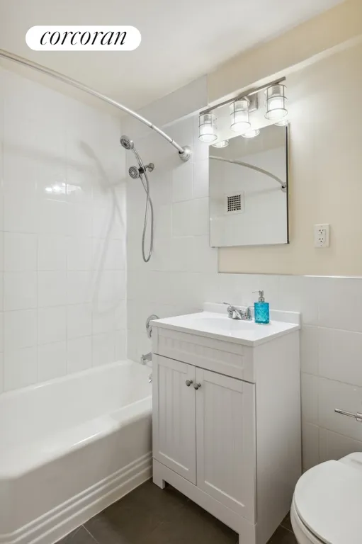 New York City Real Estate | View 345 West 145th Street, 10B2 | Full Bathroom | View 5