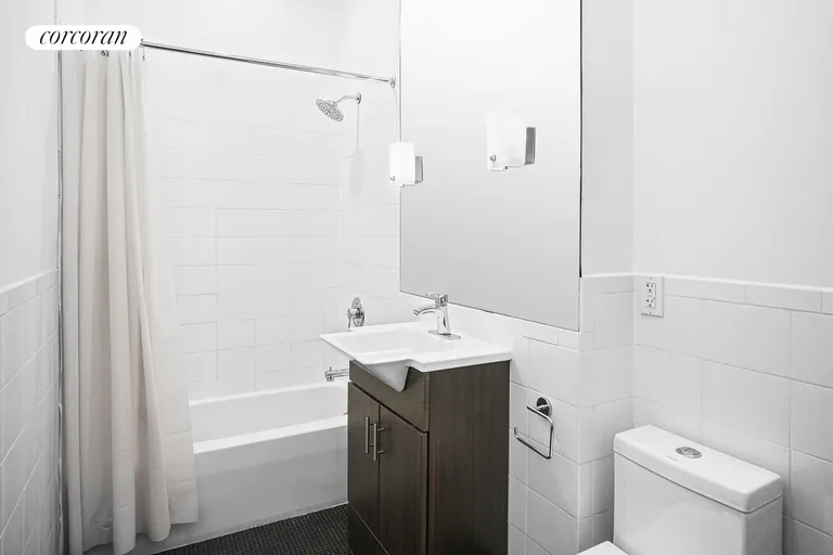 New York City Real Estate | View 42 West 13th Street, 4BC | Full Bathroom | View 6