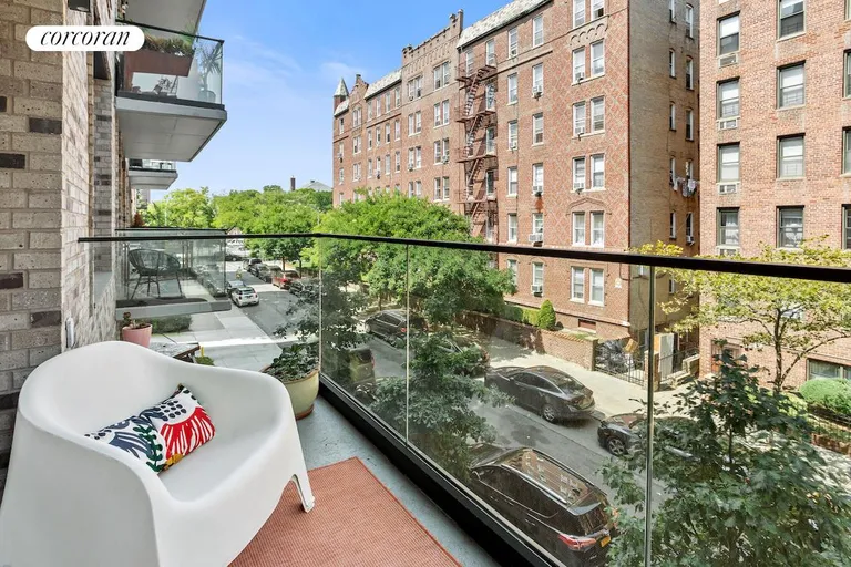 New York City Real Estate | View 264 Webster Avenue, 310 | room 2 | View 3