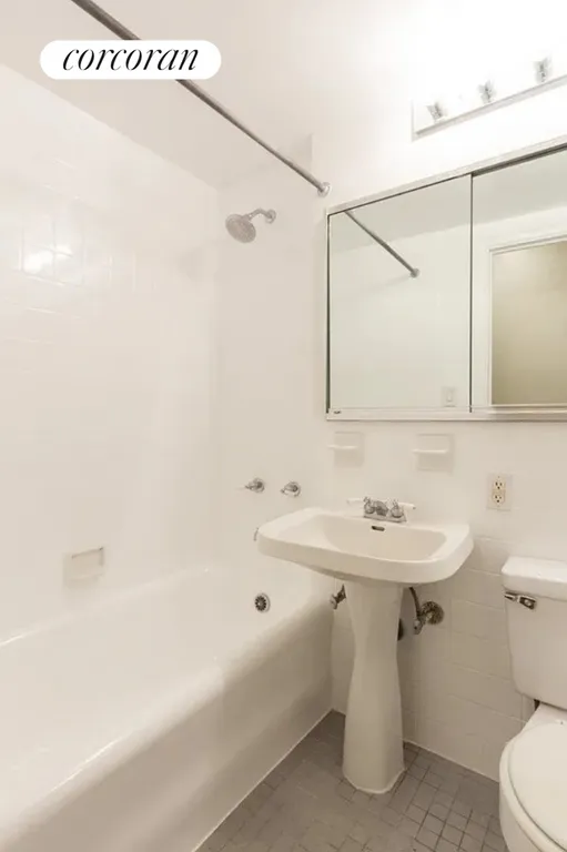 New York City Real Estate | View 25 Tudor City Place, 921 | Full Bathroom | View 5