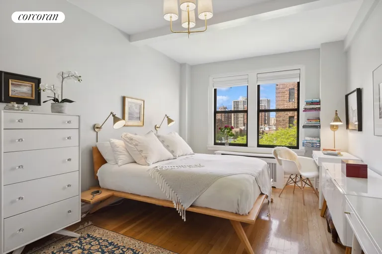 New York City Real Estate | View 30 West 90th Street, 8B | room 3 | View 4