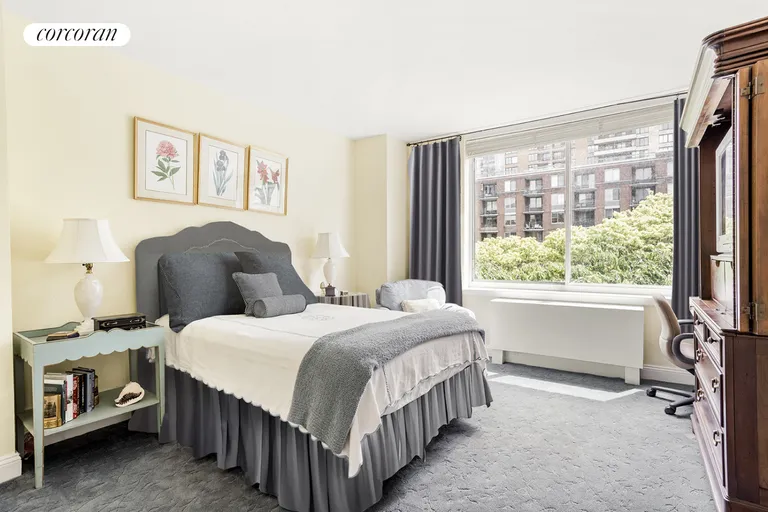 New York City Real Estate | View 21 South End Avenue, 539 | Bedroom | View 8