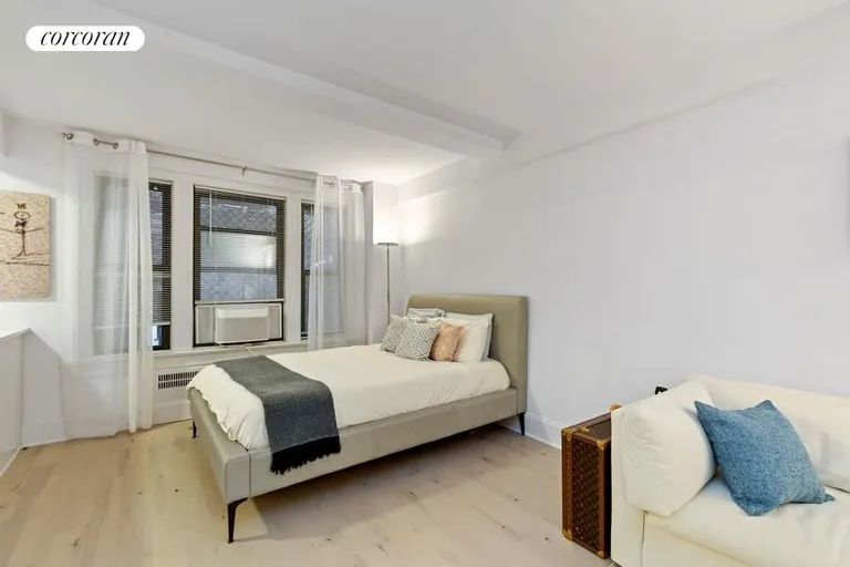 New York City Real Estate | View 319 East 50th Street, 2L | room 3 | View 4