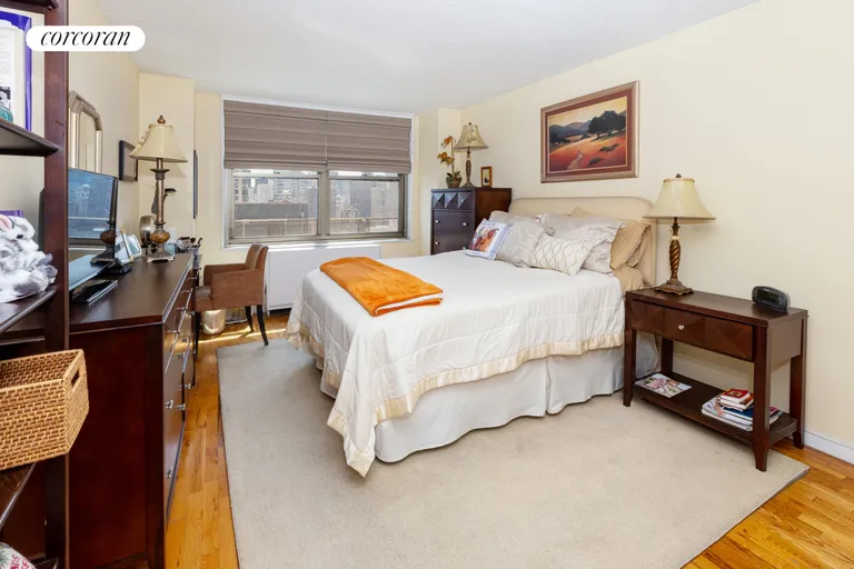 New York City Real Estate | View 301 East 79th Street, 26S | Huge Bedroom | View 5