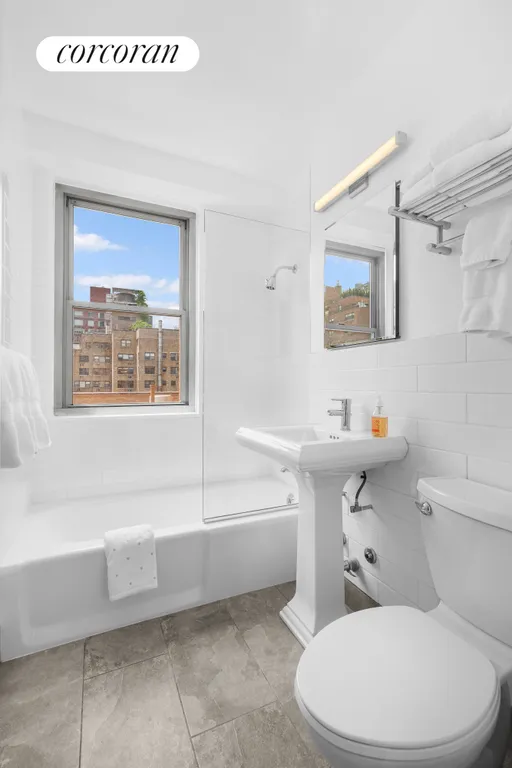 New York City Real Estate | View 300 East 74th Street, 15B | Full Bathroom | View 6