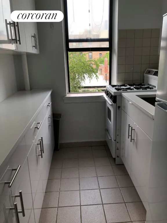 New York City Real Estate | View 305 West 18th Street, 5G | room 4 | View 5