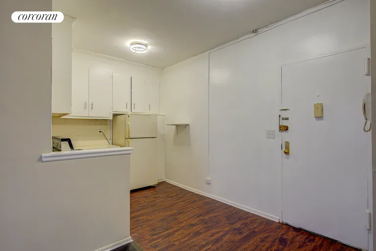 New York City Real Estate | View 87-15 165th Street, 2A | room 4 | View 5
