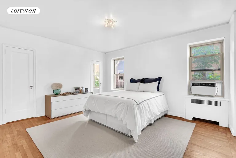 New York City Real Estate | View 75 Bank Street, 4G | room 3 | View 4