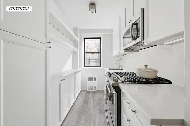 New York City Real Estate | View 165 West 66th Street, 8H | room 1 | View 2