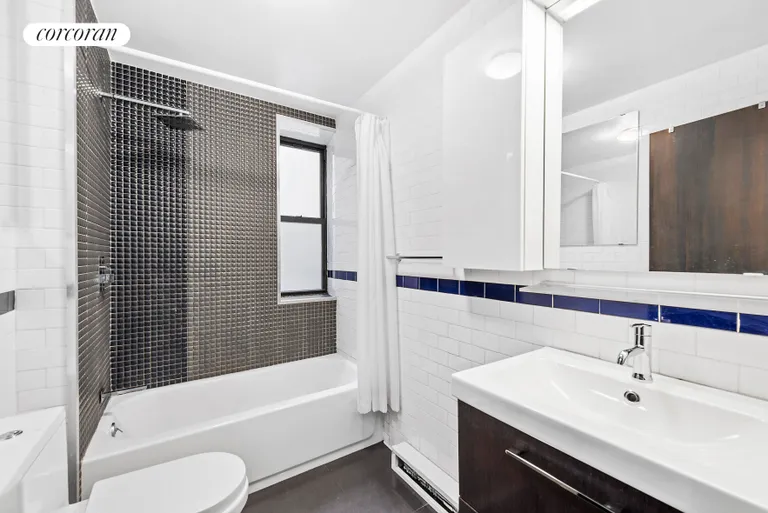New York City Real Estate | View 220 West 111th Street, 2C | Full Bathroom | View 4